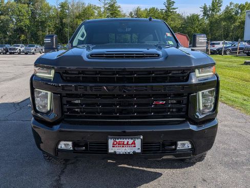 Used 2022 Chevrolet Silverado 2500 LTZ w/ LTZ Plus Package AWD/4WD image 2