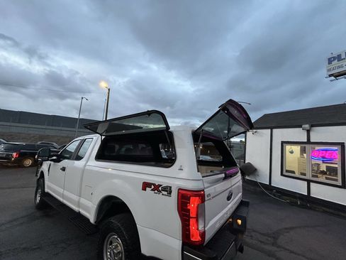 Used 2017 Ford F250 XL w/ Power Equipment Group image 25