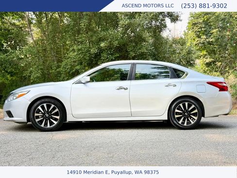 Used 2018 Nissan Altima 2.5 SV FWD image 2