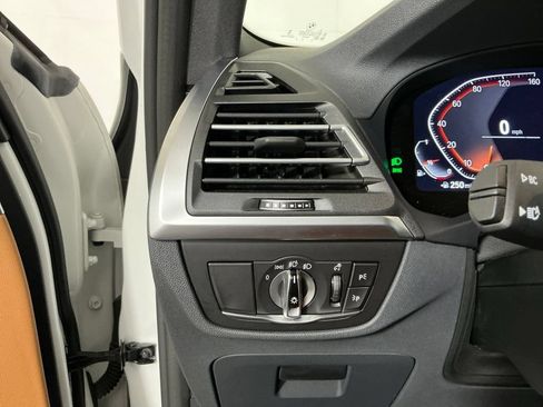 Certified 2024 BMW X3 sDrive30i w/ Convenience Package w/ZPA RWD image 17