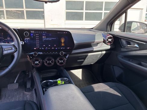Used 2024 Chevrolet Blazer EV RS image 18