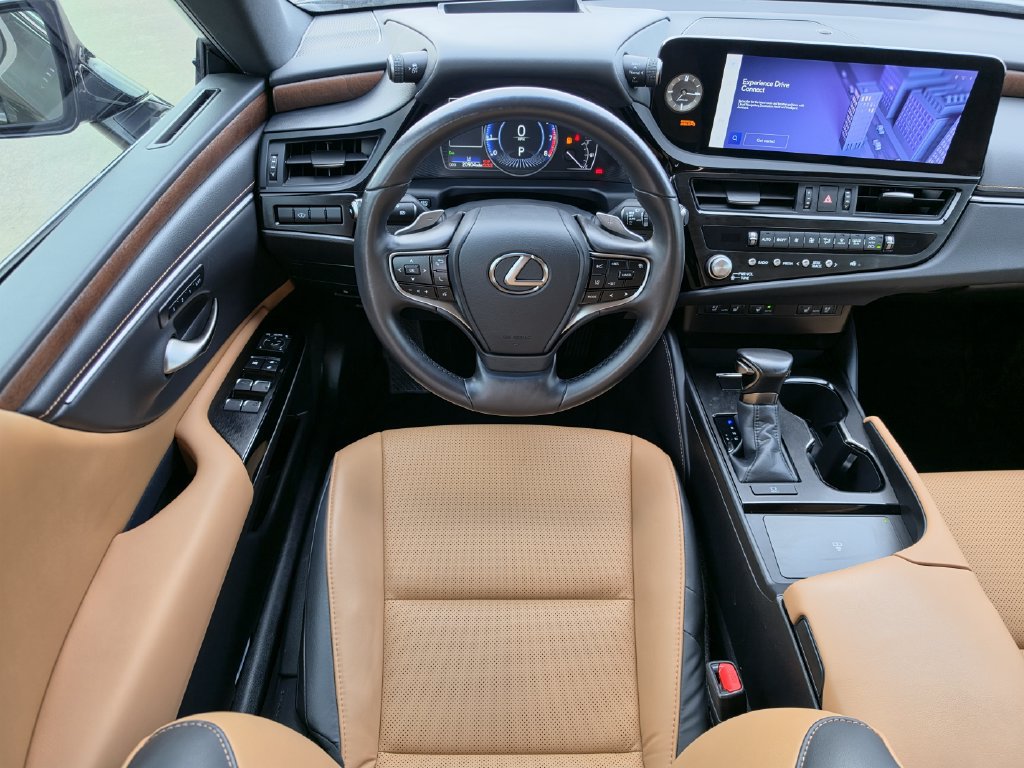 Used 2025 Lexus ES 350 w/ Premium Package FWD image 13