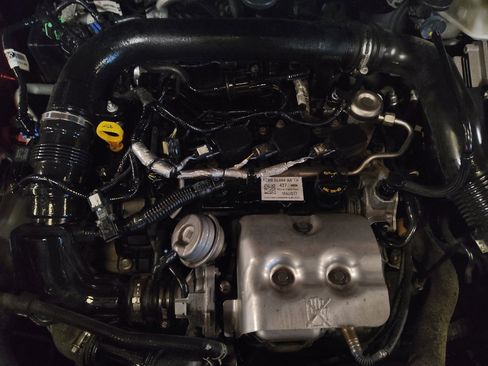 Used 2018 Ford EcoSport SE w/ SE Convenience Package image 30