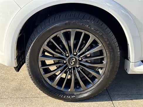 Certified 2024 INFINITI QX80 Premium Select w/ Cargo Package image 7