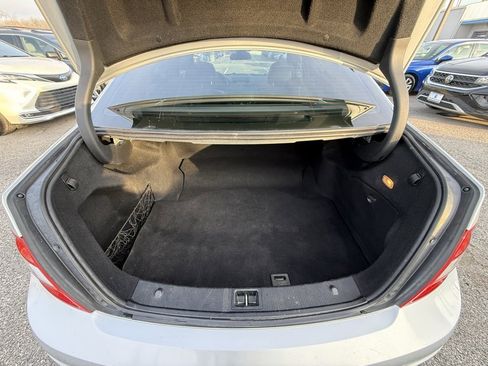 Used 2010 Mercedes-Benz C 300 Sedan image 32