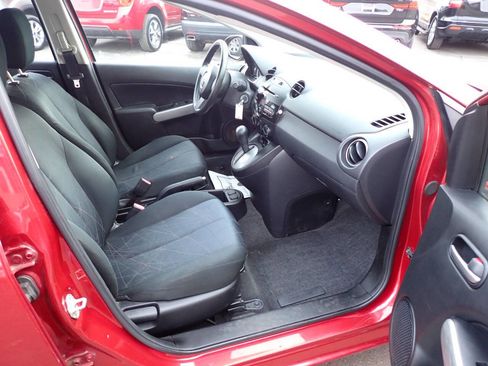 Used 2014 MAZDA MAZDA2 Sport image 9