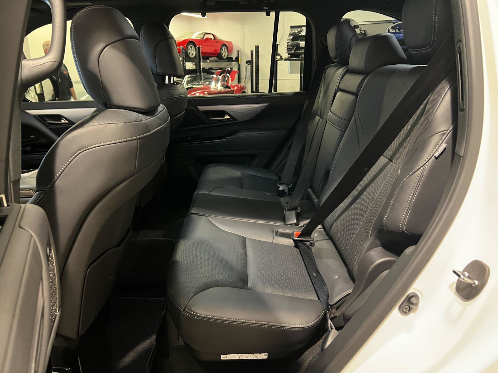Used 2024 Lexus LX 600 F Sport AWD/4WD image 29