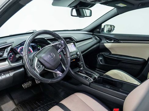 Used 2019 Honda Civic Sport Touring image 14