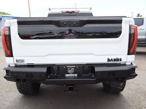 Used 2024 GMC Sierra 3500 AT4 w/ Technology Package AWD/4WD image 4
