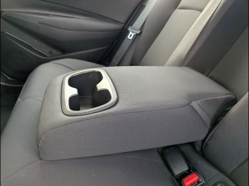 Used 2025 Toyota Corolla LE image 20