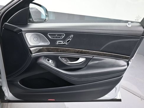 Used 2016 Mercedes-Benz S 550 4MATIC Sedan image 46