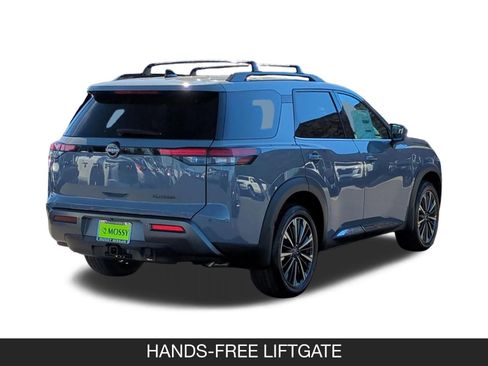 New 2026 Nissan Pathfinder Platinum w/ Cargo Package FWD image 8