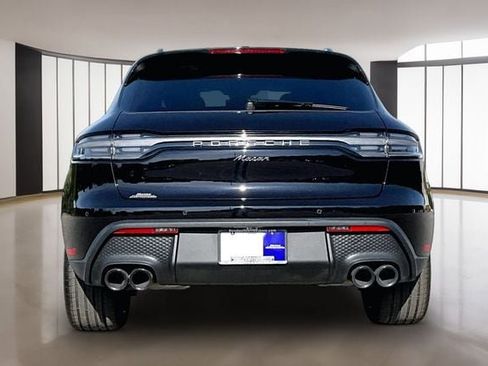 Used 2025 Porsche Macan AWD/4WD image 5