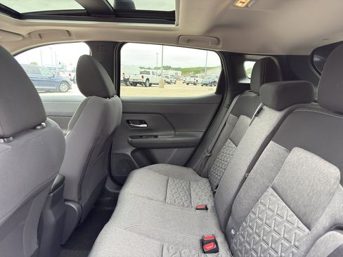 New 2026 Nissan Kicks SV w/ SV Premium Package image 32