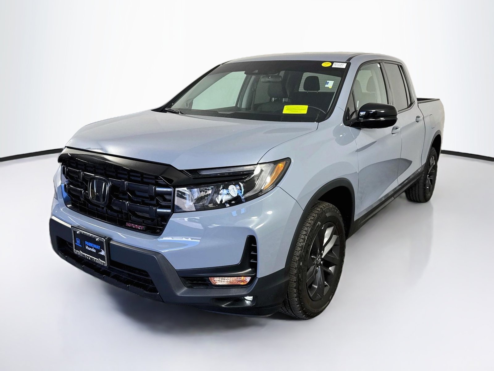 Used 2025 Honda Ridgeline Sport image 3