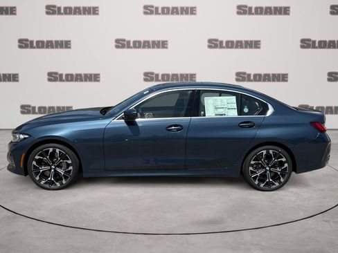 New 2026 BMW 330i xDrive Sedan w/ Convenience Package AWD/4WD image 2
