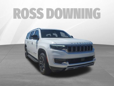 Used 2024 Jeep Wagoneer L Series II w/ Flexible Seating Group image 3