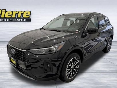 New 2025 Ford Escape SE w/ PHEV Premium Package