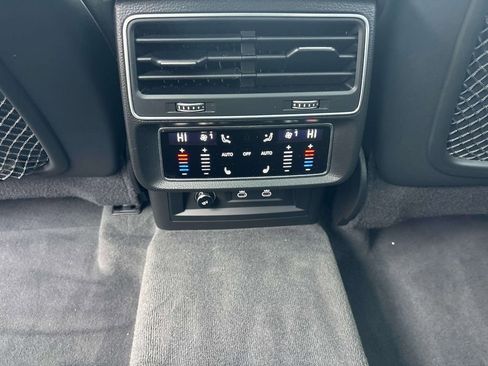 Used 2022 Audi Q7 3.0T Premium Plus image 13