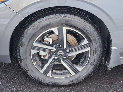 Certified 2025 Nissan Sentra SV w/ All-Weather Package FWD image 8