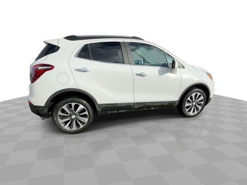 Certified 2022 Buick Encore Preferred w/ Safety Package image 9