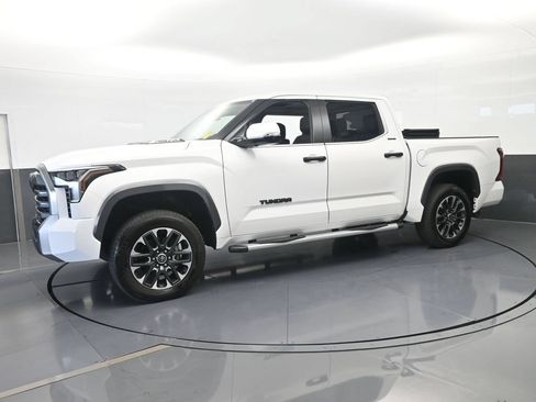 Used 2023 Toyota Tundra Limited AWD/4WD image 2
