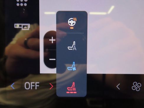 Used 2025 Ford Expedition Tremor image 23