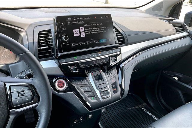 Certified 2025 Honda Odyssey Touring image 14