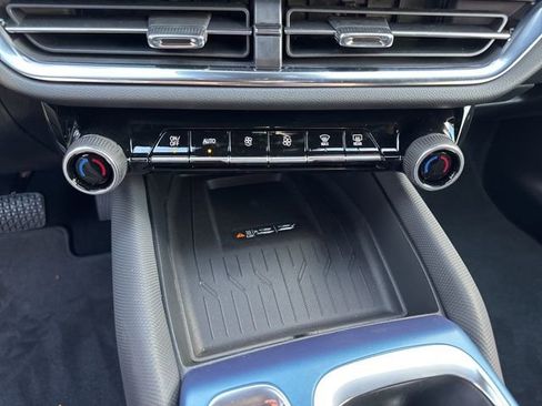 New 2026 Chevrolet Equinox EV LT w/ Active Safety Package 3 AWD/4WD image 25