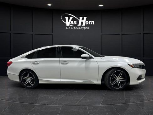 Used 2021 Honda Accord Touring image 8