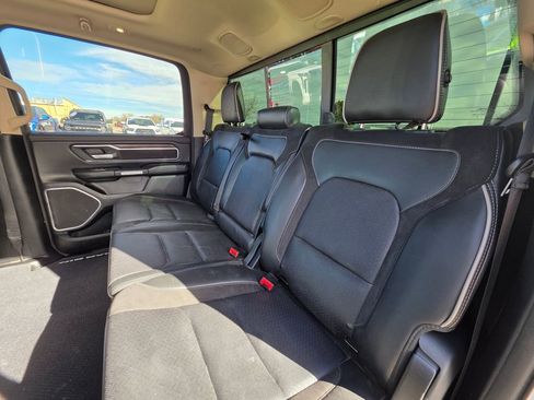 Used 2019 RAM 1500 Laramie AWD/4WD image 28