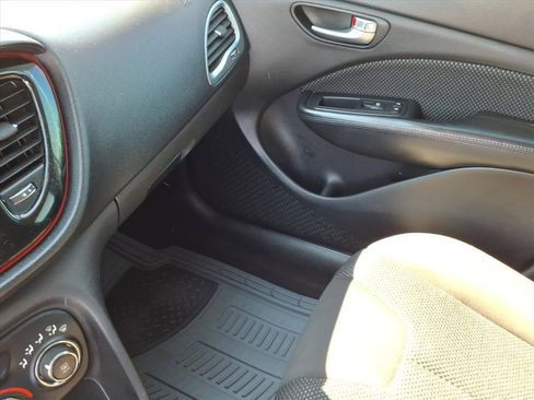 Used 2016 Dodge Dart SXT FWD image 39
