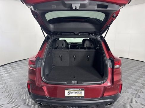 Used 2023 Chevrolet TrailBlazer RS w/ Convenience Package image 11