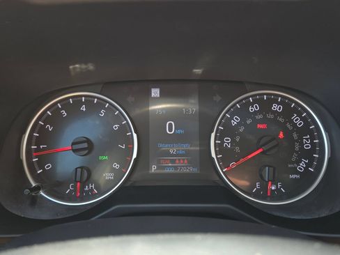 Used 2020 Toyota RAV4 XLE Premium AWD/4WD image 24