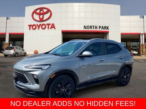 Used 2024 Buick Encore GX Sport Touring AWD/4WD image 1