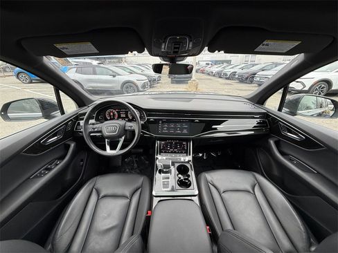 Used 2023 Audi Q7 2.0T Premium w/ Convenience Package image 21