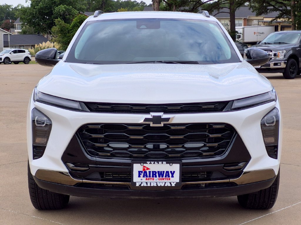 Used 2025 Chevrolet Trax ACTIV w/ Driver Confidence Package FWD image 4