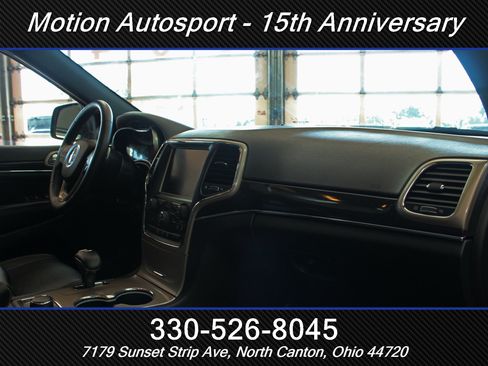 Used 2014 Jeep Grand Cherokee Limited w/ Trailer Tow Group IV AWD/4WD image 35