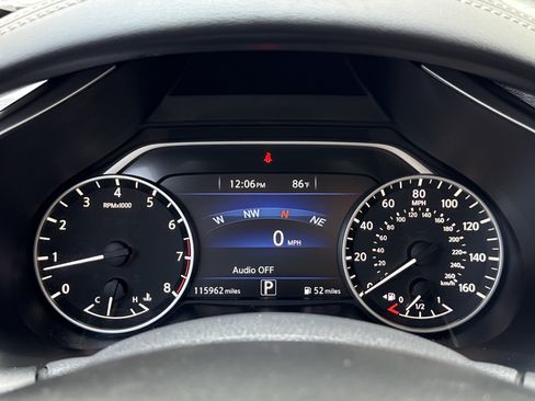 Used 2018 Nissan Murano S FWD image 13