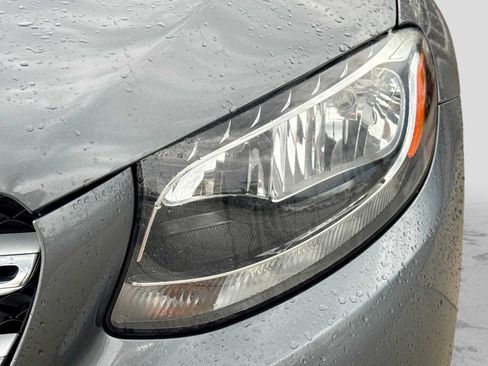 Used 2016 Mercedes-Benz GLC 300 4MATIC image 10