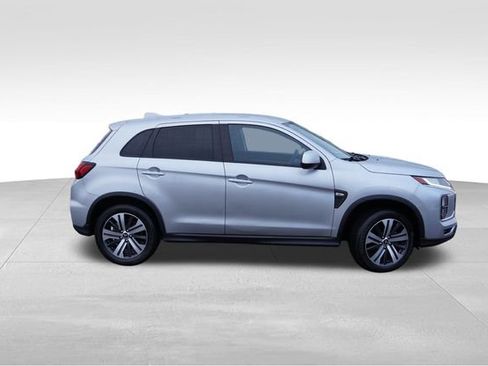 Used 2021 Mitsubishi Outlander Sport ES image 3