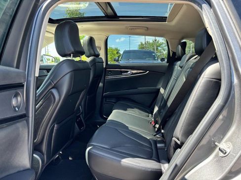 Used 2021 Lincoln Nautilus Reserve AWD/4WD image 11