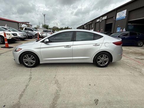 Used 2018 Hyundai Elantra SEL image 20