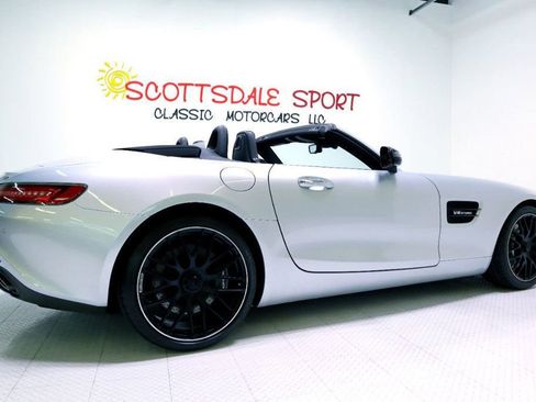 Used 2019 Mercedes-Benz AMG GT image 12