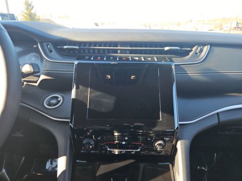 Used 2023 Jeep Grand Cherokee L Laredo w/ Luxury Tech Group I image 18