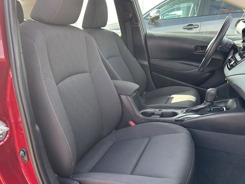 Used 2025 Toyota Corolla LE image 12