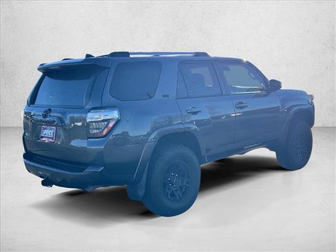 Certified 2020 Toyota 4Runner SR5 image 5