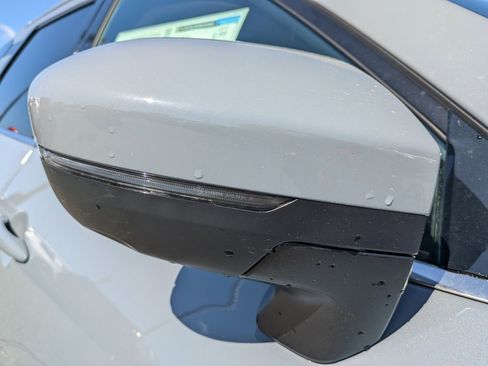 New 2025 Nissan Pathfinder Platinum image 11