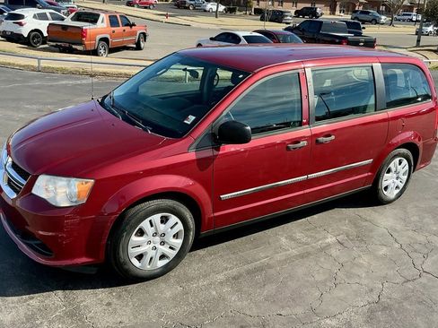 Used 2015 Dodge Grand Caravan American Value Package image 5