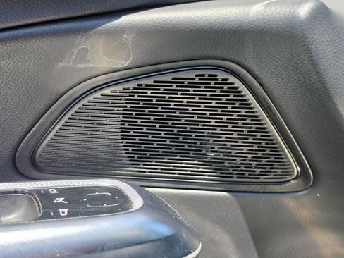 Used 2025 Mercedes-Benz E 350 4MATIC Sedan image 21